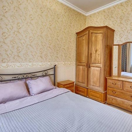 Apartment Near Bessarabsky Square Киев Екстериор снимка