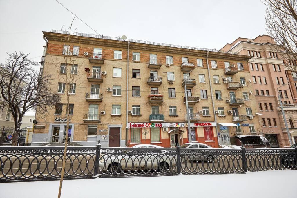 Apartment Near Bessarabsky Square Киев Екстериор снимка